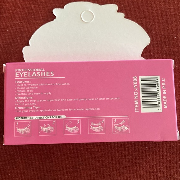 🆕2 Sets of Faux EyeLashes: 3D/03 & 3D/64. No glue needed! - Picture 5 of 5